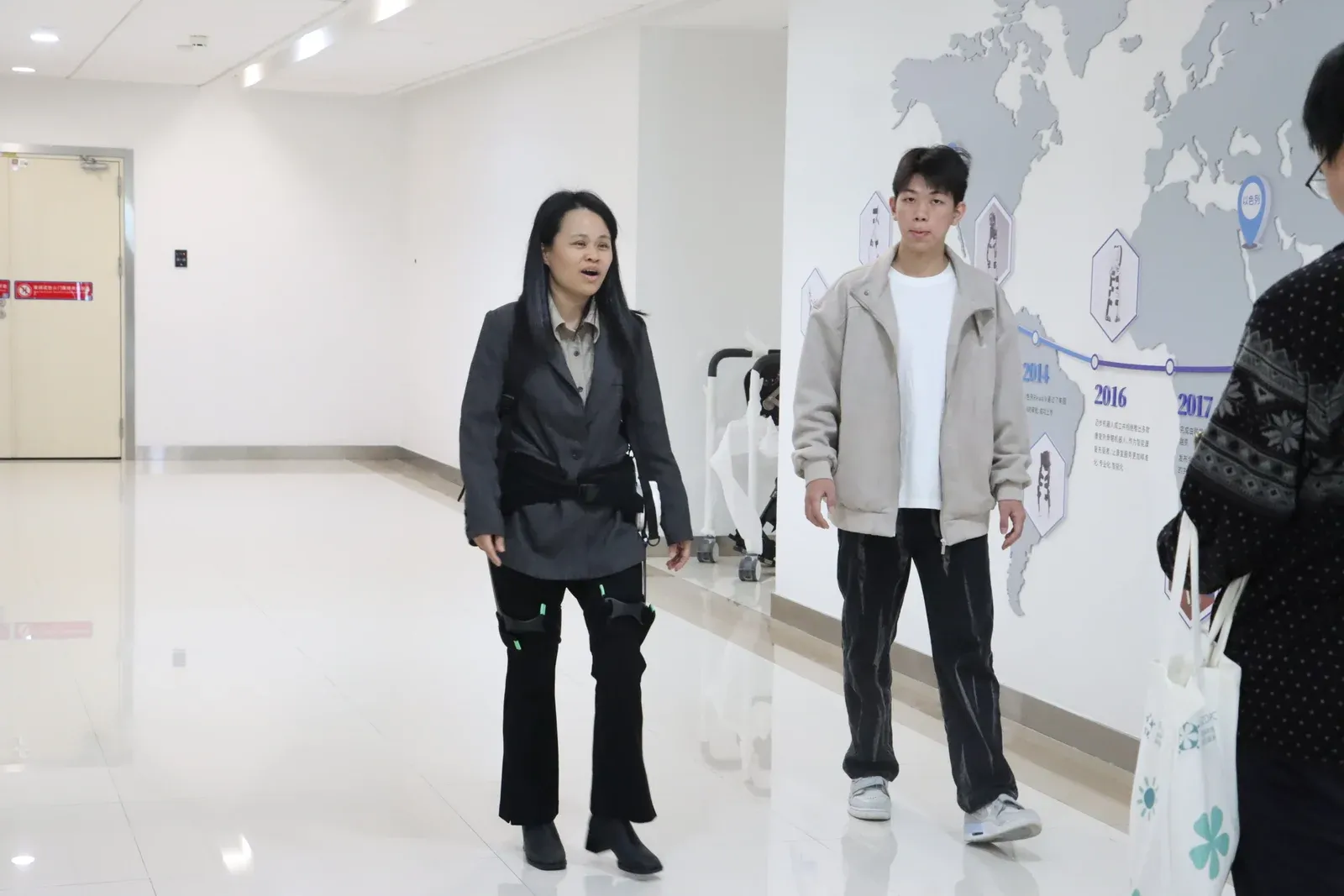 「科技赋能助残事业」深圳市残联调研迈步机器人，探索智能辅具新路径