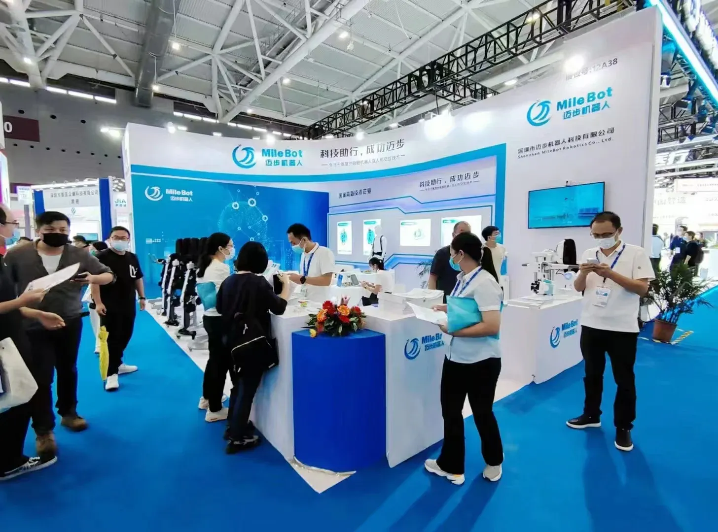 迈步机器人惊艳亮相2022CMEF，助力智慧医疗高品质发展