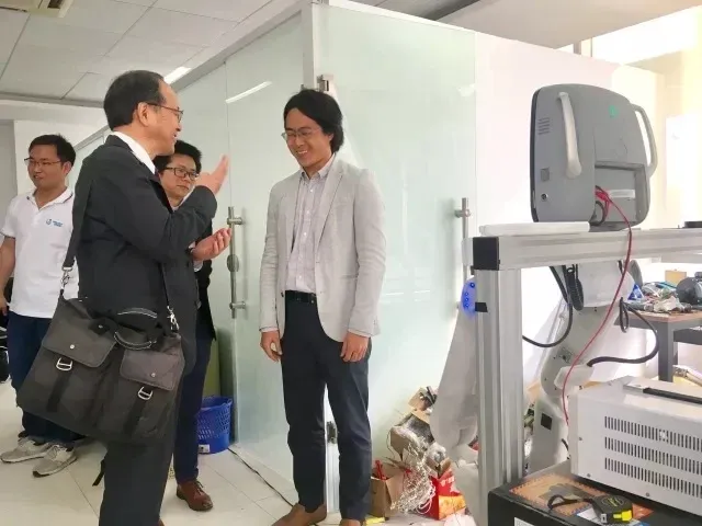 【访问交流】世界著名机器人学者石川正俊教授莅临迈步