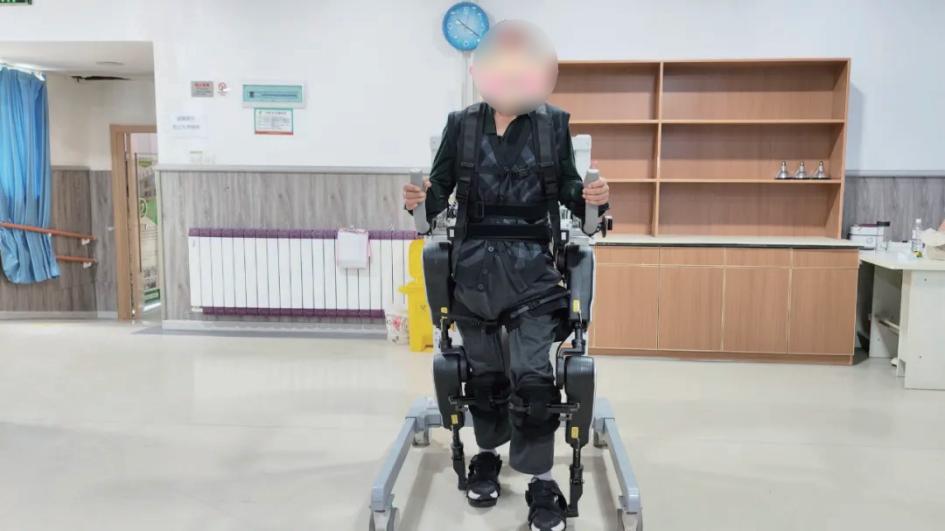 A系列辅助站立与步行训练场景